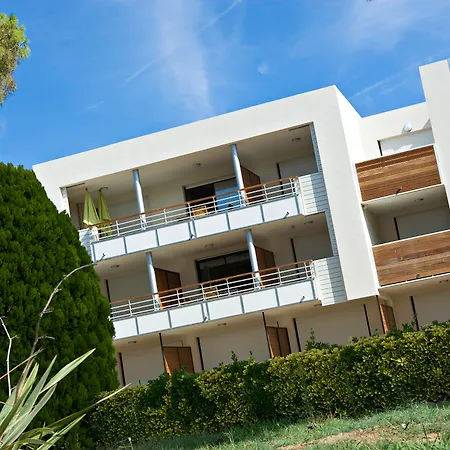 Hotel apartamentowy Vacanceole - Carre Marine Mandelieu
