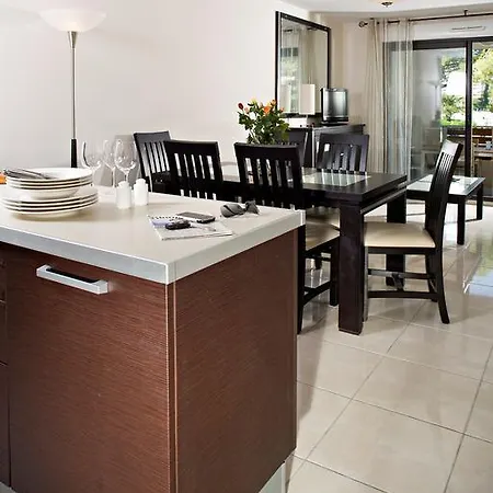 Hotel apartamentowy Vacanceole - Carre Marine