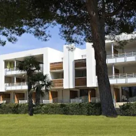 Vacanceole - Carre Marine 3*