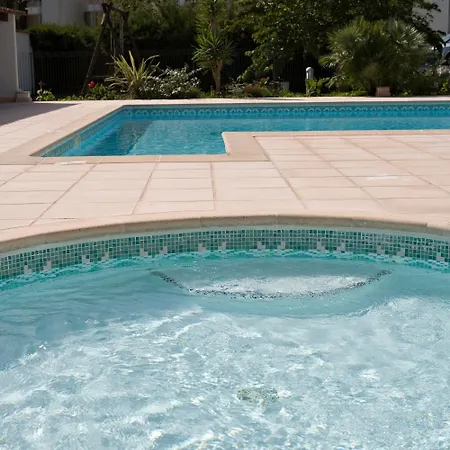 Aparthotel Vacanceole - Carre Marine